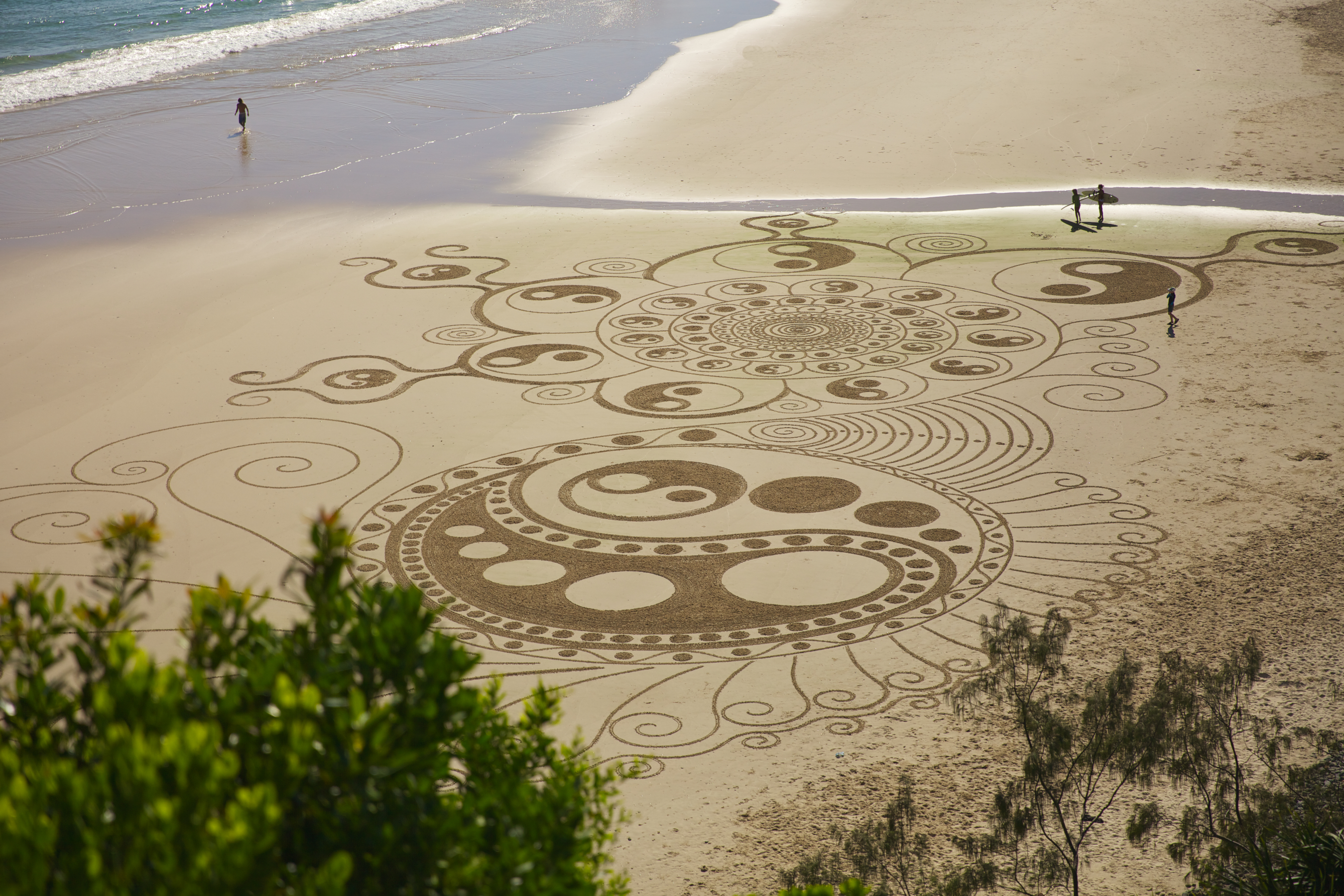 Sand art Byron Bay